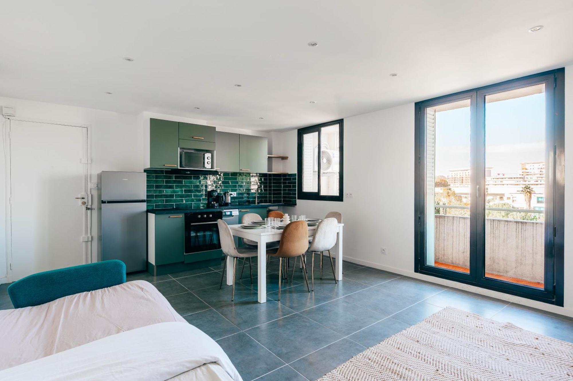 Velodrome 6 Couchages Avec Clim Apartment Marseille Ngoại thất bức ảnh